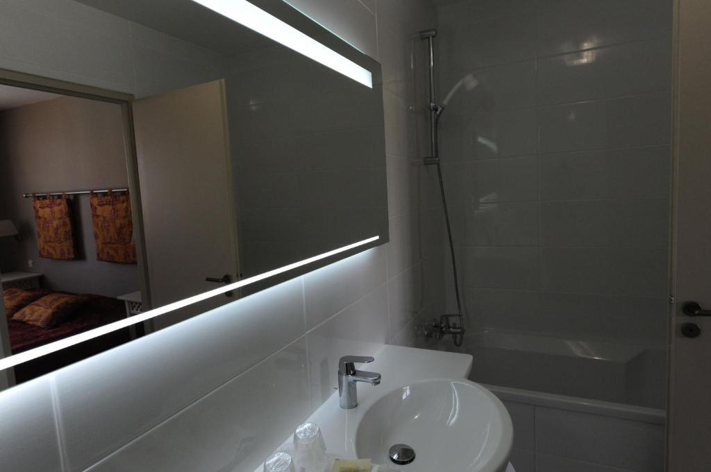 Hotel Spa Le Relais Du Bellay Montreuil-Bellay Phòng bức ảnh